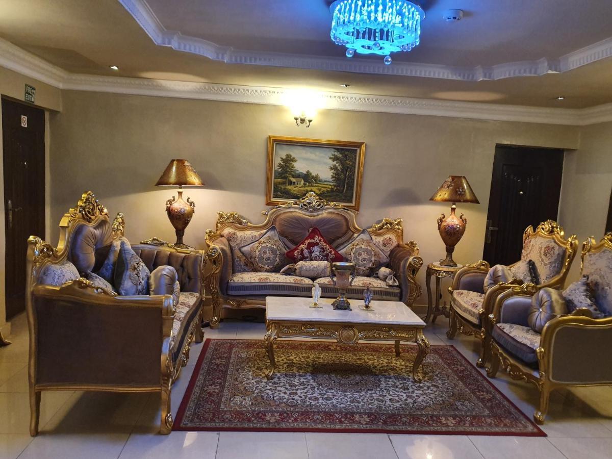 Apartment Royale Hotel & Suite Лагос Екстериор снимка