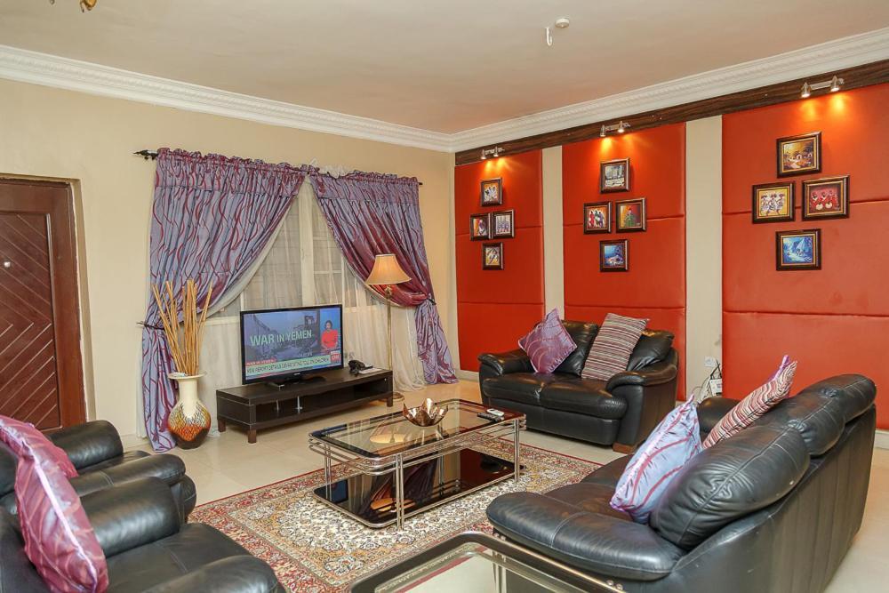 Apartment Royale Hotel & Suite Лагос Екстериор снимка