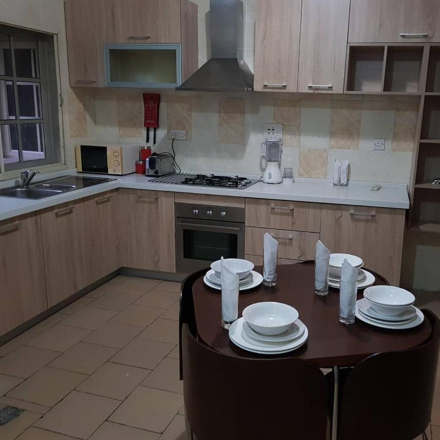 Apartment Royale Hotel & Suite Лагос Екстериор снимка