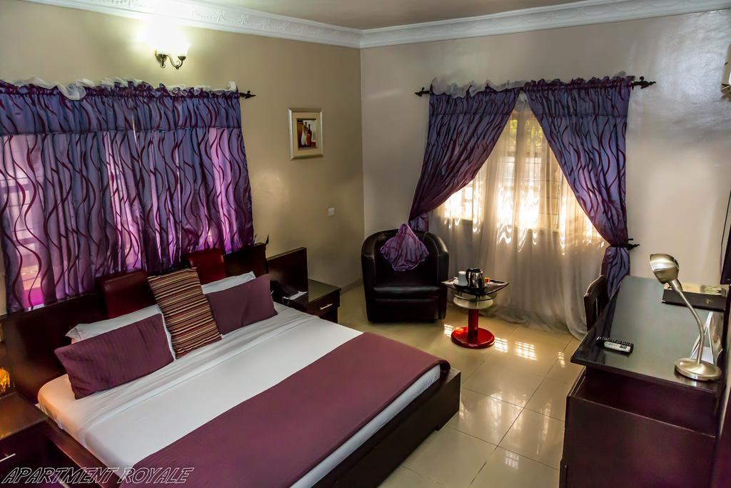 Apartment Royale Hotel & Suite Лагос Екстериор снимка