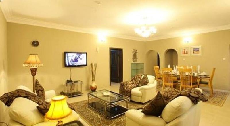 Apartment Royale Hotel & Suite Лагос Екстериор снимка