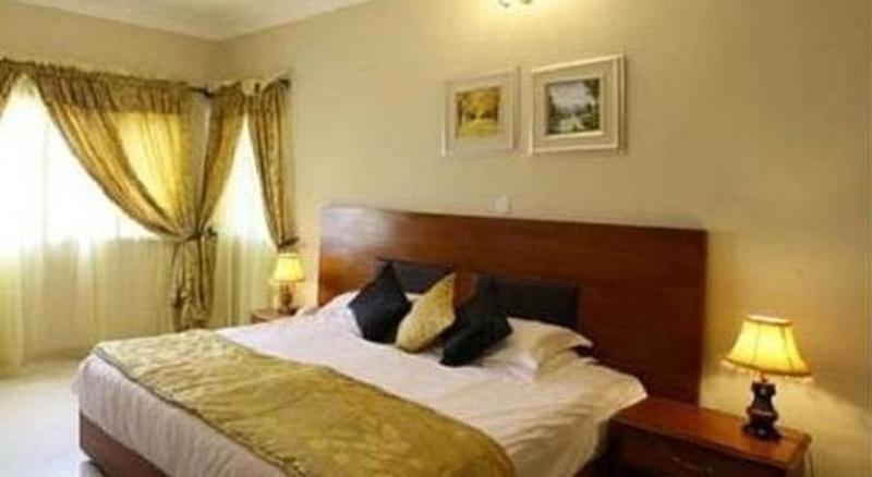 Apartment Royale Hotel & Suite Лагос Екстериор снимка